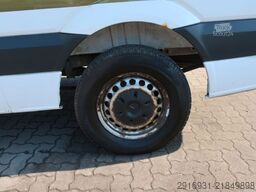 MERCEDES-BENZ Sprinter II Kasten 210 CDI / Nr. 174