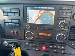 MERCEDES-BENZ Arocs 3240 8x4 Tridem VDL 25T Abrollkipper*Klima