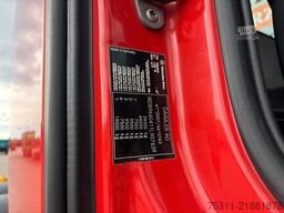 MERCEDES-BENZ Arocs 3240 8x4 Tridem VDL 25T Abrollkipper*Klima