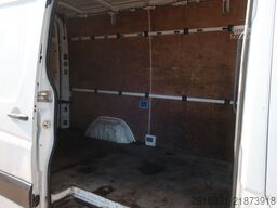MERCEDES-BENZ Sprinter II Kasten 210 CDI / Nr. 174
