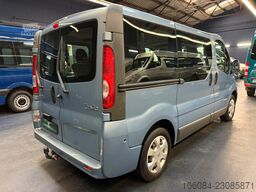 RENAULT Trafic 9 Sitze Klima 2.Hand PDC NAVI R-CAM AHK