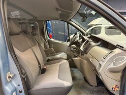 RENAULT Trafic 9 Sitze Klima 2.Hand PDC NAVI R-CAM AHK