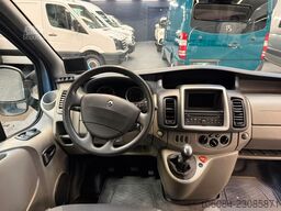 RENAULT Trafic 9 Sitze Klima 2.Hand PDC NAVI R-CAM AHK