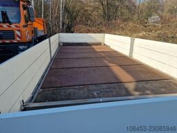HUMBAUR Glas/Querschienen/Rampenschacht/Luftfederung