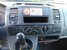 VOLKSWAGEN T5 TRANSPORTER 2.0 TDI 3Sitzer -2x Schiebetür-