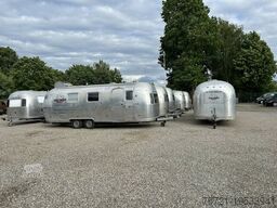Airstream Land Yacht Overlander Catering + Foodtrailer