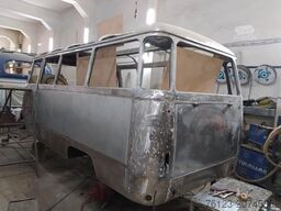 MERCEDES-BENZ Vorgänger Sprinter O 319 Samba mit Faltdach AC