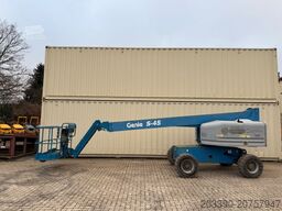 GENIE S45 / 4x4 Diesel / 15.7 Meter / 2015 BJ