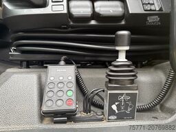 MAN TGX 18.470 4x4H EURO6 CIĄGNIK SIODŁOWY Z HYDRAU...