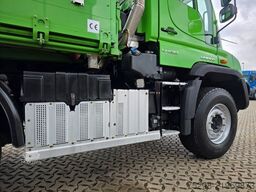 UNIMOG U 430 / 4x4 / Getreide Kipper