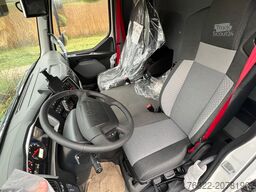Renault D 14 MED P4X2 250E6 - GVW 14 T / GCW 17,5 T / O...
