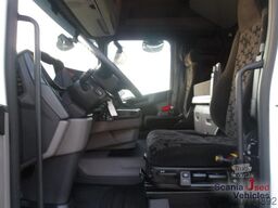 Scania R 460 A4x2NA Schubbodenhydraulik