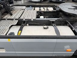 VOLVO FH 460 Globetrotter, Voll-Spoiler, 2x Tank