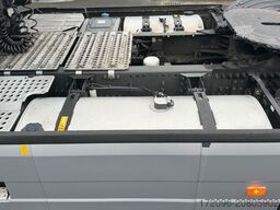 VOLVO FH 460 Globetrotter, Voll-Spoiler, 2x Tank