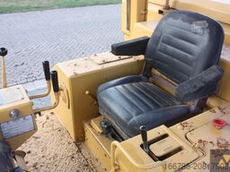 Caterpillar D6E Fuel tanker