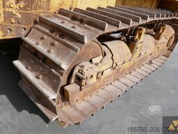 Caterpillar D8K Pipe carrier