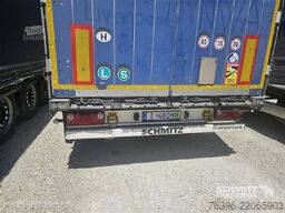 Schmitz Cargobull Semitrailer Curtainsider Mega