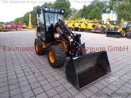 JCB 403 PLUS 50PS Kabine BJ 23 Demo