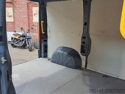 PEUGEOT Boxer Kasten L1 H1 Klima Kamera Tempo Tüv E6