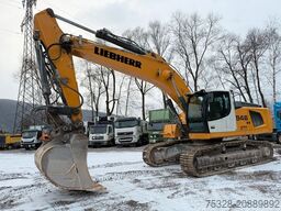 LIEBHERR R 946 LC Schnellwechsler 2x Löffel + Reißzahn