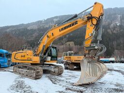 LIEBHERR R 946 LC Schnellwechsler 2x Löffel + Reißzahn