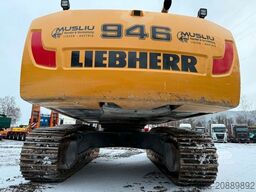LIEBHERR R 946 LC Schnellwechsler 2x Löffel + Reißzahn