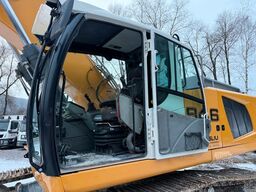 LIEBHERR R 946 LC Schnellwechsler 2x Löffel + Reißzahn