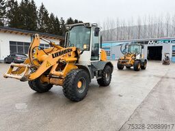LIEBHERR L 509 Speeder Schnellwechsler Schaufel + Gabel