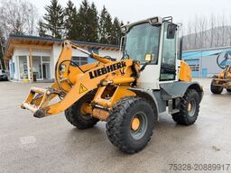 LIEBHERR L 509 Speeder Schnellwechsler Schaufel + Gabel