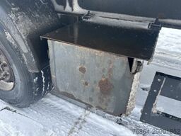 SCHWARZMüLLER BORDWANDEAUFLIEGER LIFTACHSE