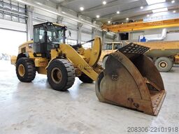CATERPILLAR 938M