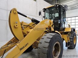 CATERPILLAR 938M