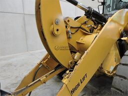 CATERPILLAR 938M