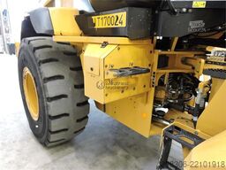CATERPILLAR 938M