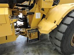 CATERPILLAR 938M
