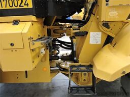 CATERPILLAR 938M