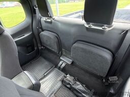 NISSAN Navara NP300 Visia King Cab 4x4