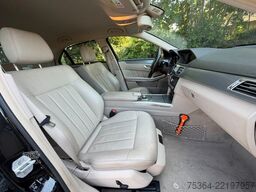 MERCEDES-BENZ E 200 BlueTEC Limousine Klima Navi Leder Euro 6