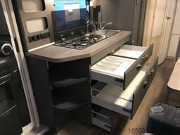 Hobby De Luxe 545 KMF Mod.2026 2000kg Garage