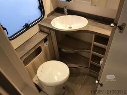 Hobby De Luxe 545 KMF Mod.2026 2000kg Garage