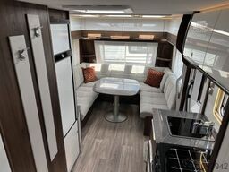 Fendt Diamant 650 GDW Modell 2025 2800kg Bettauszug