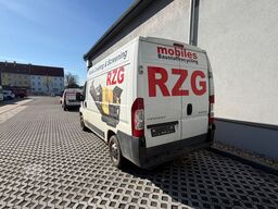 PEUGEOT Boxer HDi