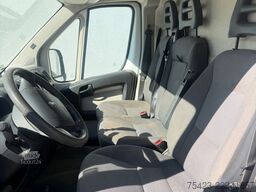 PEUGEOT Boxer HDi