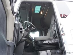 MAN TGX 18.510 4×2 tractor unit / Sleeper ca