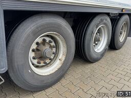 Schmitz Cargobull SKO 24 / Drum brakes / Carrier Vector 1550 / Pa...