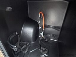 ROADCAR R 600 | Viel Raum auf 6m* mit Klimaautomatik