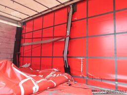 Schmitz Cargobull SCS 24 Liftachse Unfall