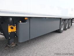 Schmitz Cargobull SKO 24 Doppelstock Thermo King Pharma Ladebordwand