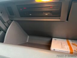 VW Crafter 35 Kasten 4x4 L2H1 - Navi