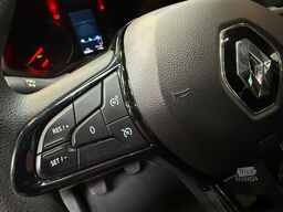 RENAULT Trafic Style Life 8 Sitze Klima Tempomat LED